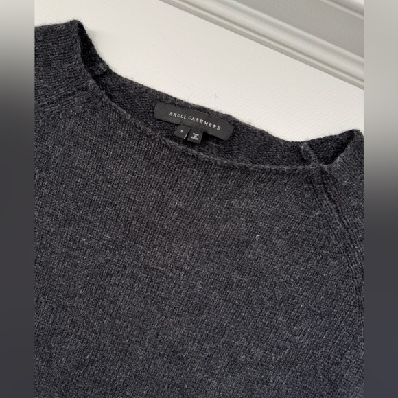 New condition women's SKULL CASHMERE crew sweater size small $250 - Picture 8 of 8